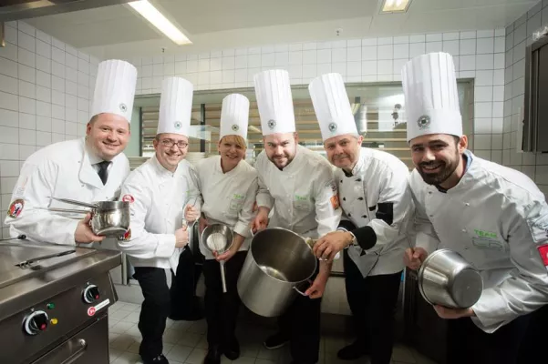 Bild: Landestypisch & lecker: IKA-Olympiade-Menü seit Mai in ausgewählten L & D-Mitarbeiterrestaurants