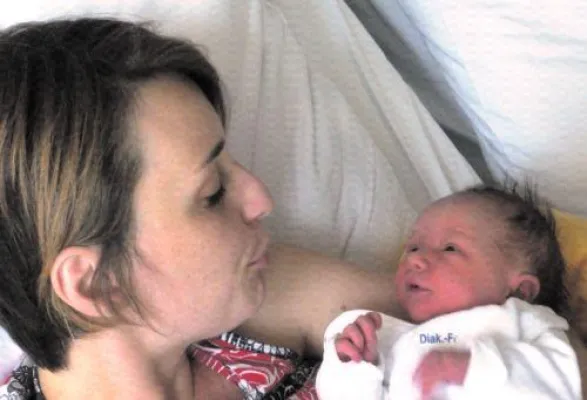 Bild: Auch hörgeschädigte Babys brauchen Dialoge - Aktuelle Schnecke informiert über „Re-Habilitation des Hörens"