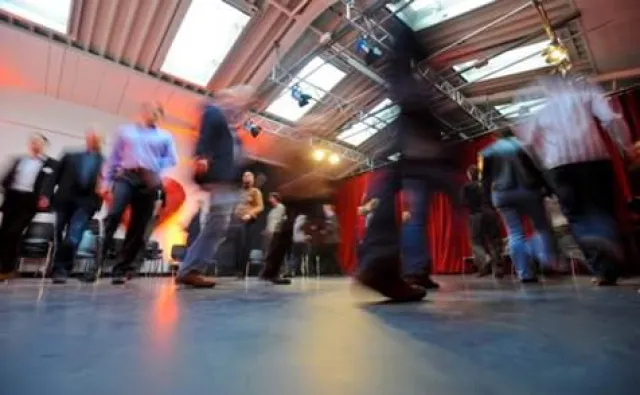 Neu in Hamburg: After-Work-Impuls statt After-Work Party Bild: Neu in Hamburg: After-Work-Impuls statt After-Work Party