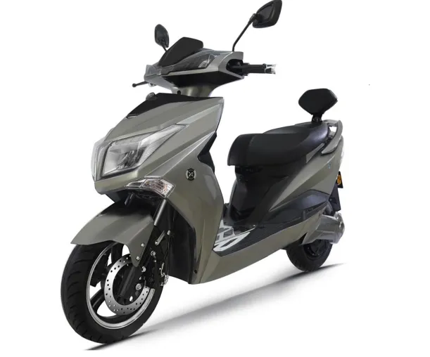 Bild: Wichtige Neuigkeit, Pressemitteilung, neuer Elektroroller, 80 km/h, 100 Kilometer Reichweite, 3699 €