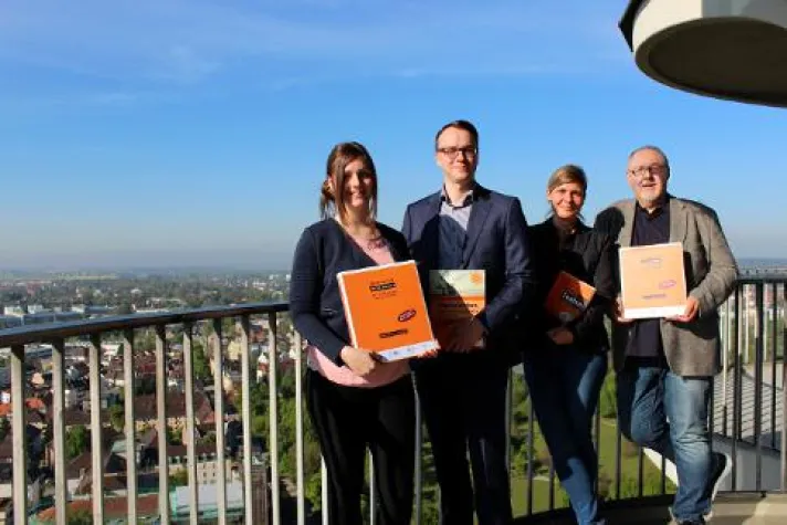 Bild: Der Texterclub zieht Halbjahresbilanz