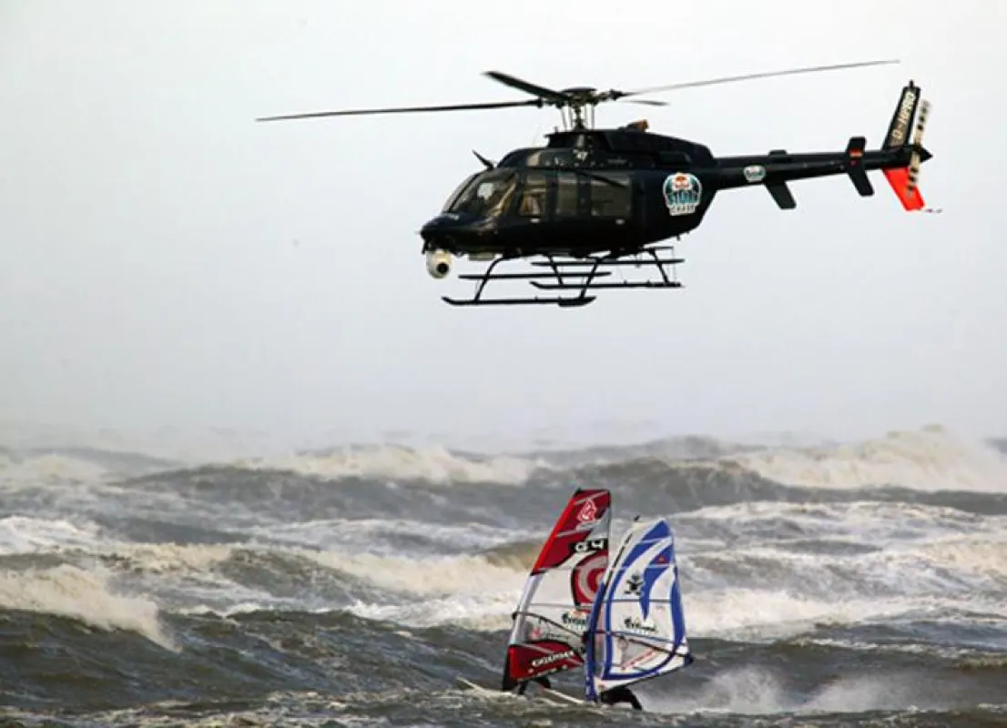 Eine Crew für alle Fälle: stürmische Filmproduktion beim Red Bull Storm Chase
