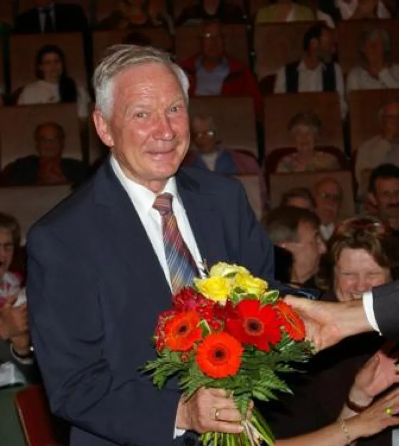 Dr. Hans-Broder von Laue