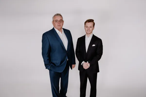 Bild: Genrationswechsel bei EDNT GmbH - Lucas Knapp tritt in Geschäftsleitung der Bensheimer Unternehmensgruppe ein