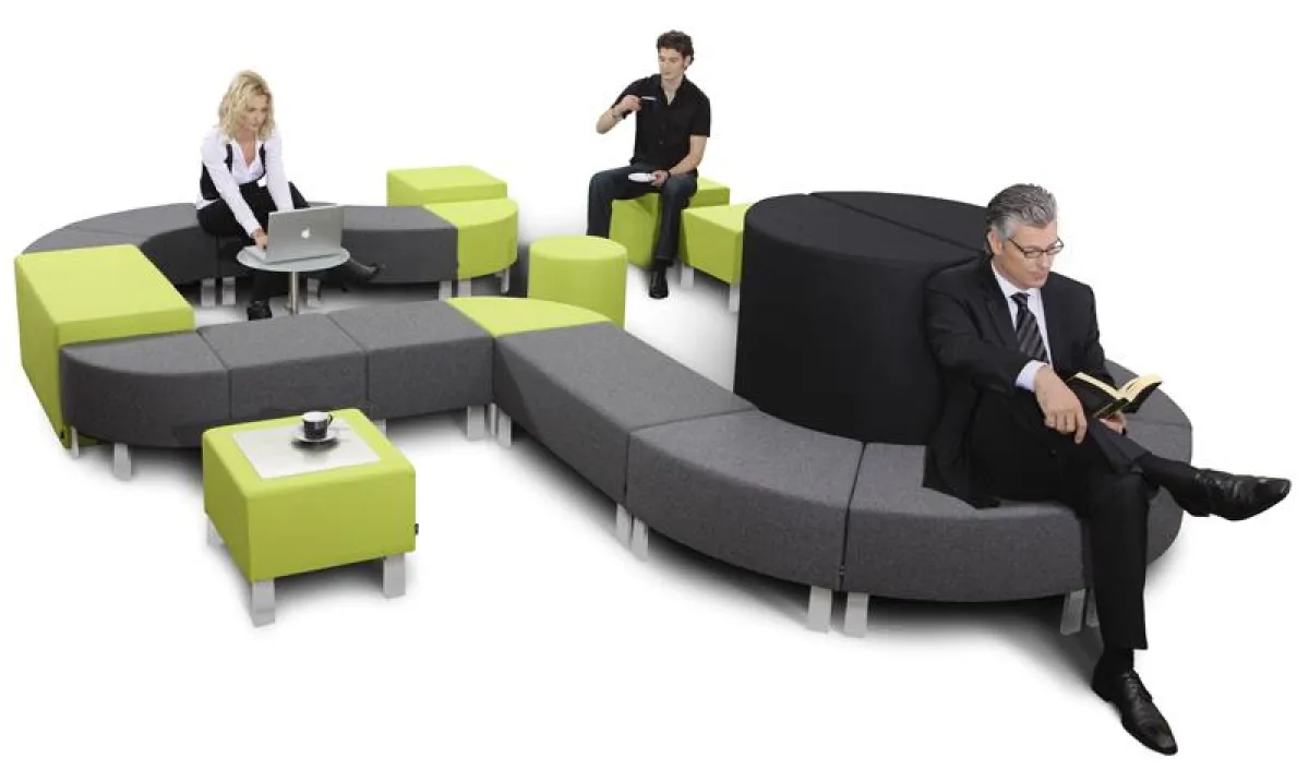 Das Elementsitzmöbel WAVE lässt eine flexibel nutzbare Sitzlandschaft entstehen
