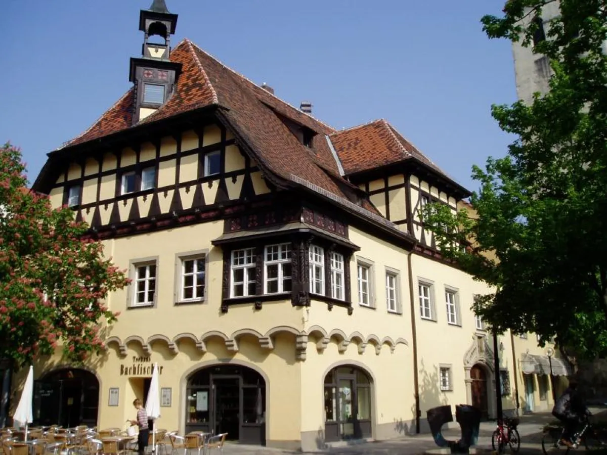 Das Stammhaus von Teehaus Bachfischer in der Regensburger Innenstadt