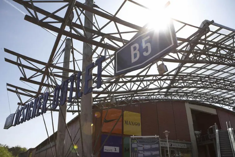 Bild: Designer Outlet B5 lockt zum Sonntags-Shopping