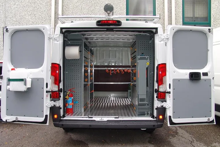 StoreVan Fahrzeugeinrichtungen bieten MEHR: Mehr Korrosionsbeständigkeit, mehr Flexibilität und Ladekapazität Bild: StoreVan Fahrzeugeinrichtungen bieten MEHR: Mehr Korrosionsbeständigkeit, mehr Flexibilität und Ladekapazität