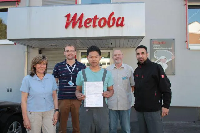 Metoba besiegelt Kooperation mit dem Berufskolleg für Technik Bild: Metoba besiegelt Kooperation mit dem Berufskolleg für Technik