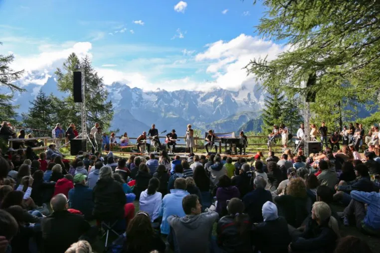 Viva la Musica – ein bunter Musiksommer im Aostatal Bild: Viva la Musica – ein bunter Musiksommer im Aostatal