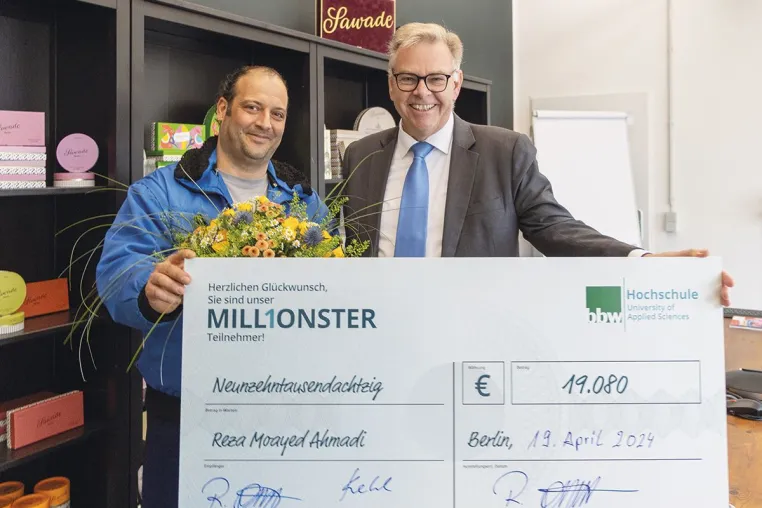 Bild: Eine Million Menschen auf ihrem Bildungsweg begleitet