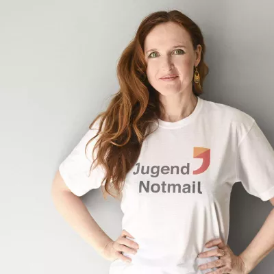 Bild: Schauspielerin Deborah Kaufmann wird neue Schirmfrau von JugendNotmail