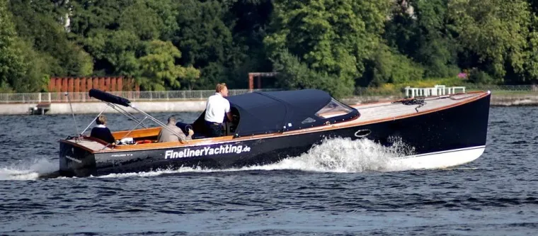 Bild: Probefahren mit vier Booten auf dem Wannsee am 1.5.2011