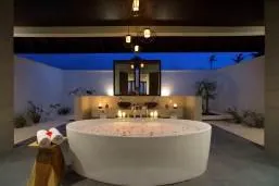 Bild: Magic Moments @ Atmosphere Kanifushi Engagement auf höchstem Niveau
