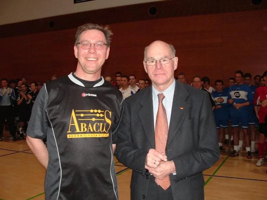 Bundestagspräsident Dr. Norbert Lammert und Institutsleiter Kai Pöhlmann