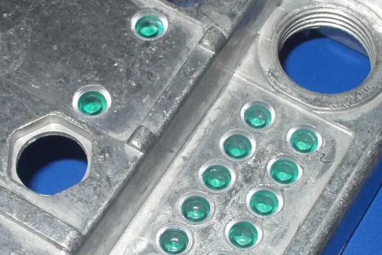 Erfolgreiche Symbiose von Metall und Kunststoff Bild: Erfolgreiche Symbiose von Metall und Kunststoff
