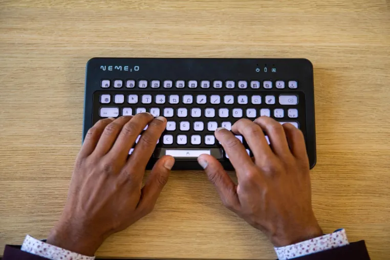 Bild: Nemeio startet Kickstarter-Kampagne für vollständig anpassbare globale E-Paper-Tastatur