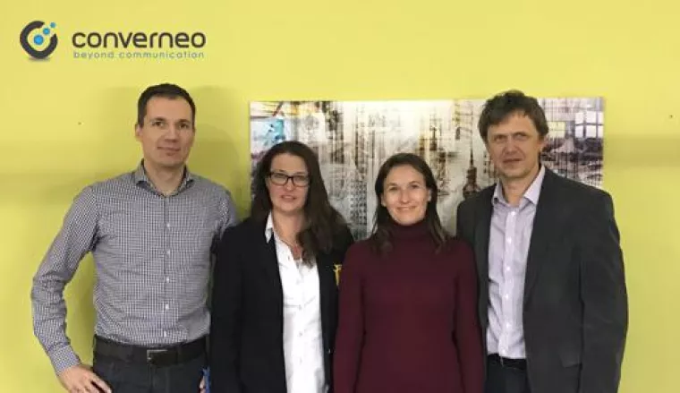 Bild: Zur strategischen Partnerschaft zwischen der MYCOM und converneo