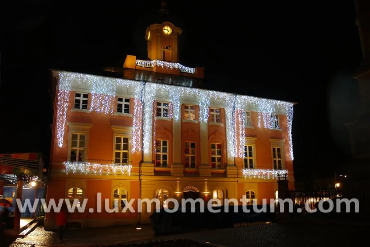 Historisches Rathaus Templin energieeffizient beleuchtet von LUX MOMENTUM