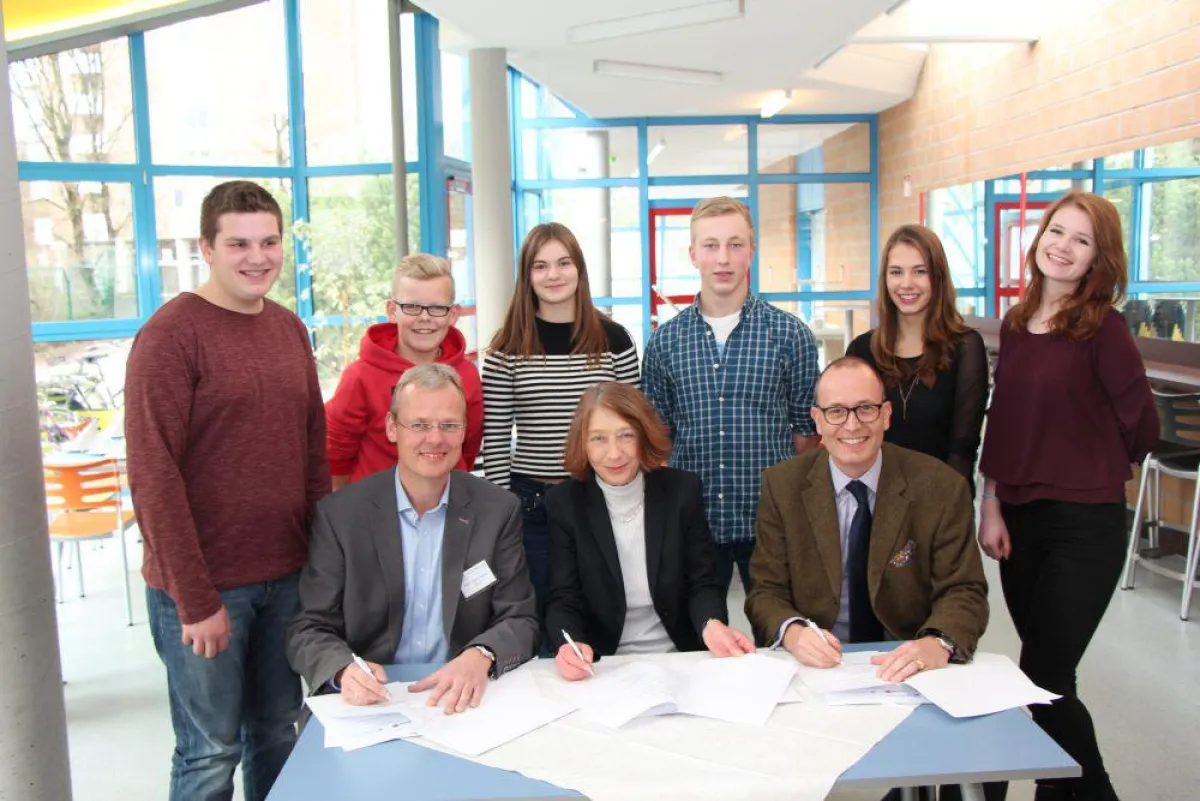 Die Domschule Osnabrück und Piepenbrock kooperieren bei der Berufsorientierung.