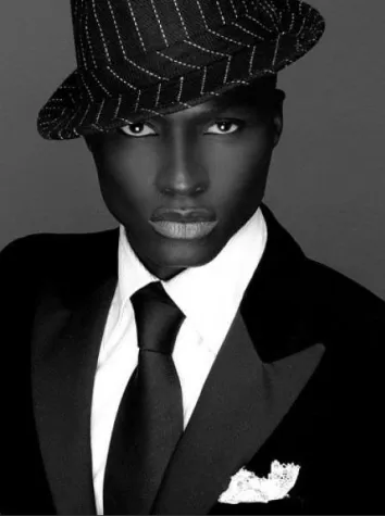 Bild: Papis Loveday Jeans - Launch einer premium Denim Marke