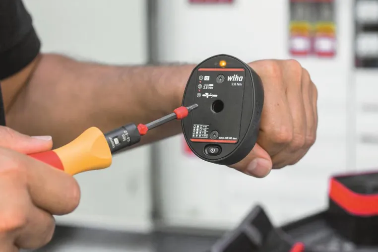 Sorgt für mehr Kontrolle: Mobiles Drehmoment-Testgerät Torque QuickCheck von Wiha Bild: Sorgt für mehr Kontrolle: Mobiles Drehmoment-Testgerät Torque QuickCheck von Wiha