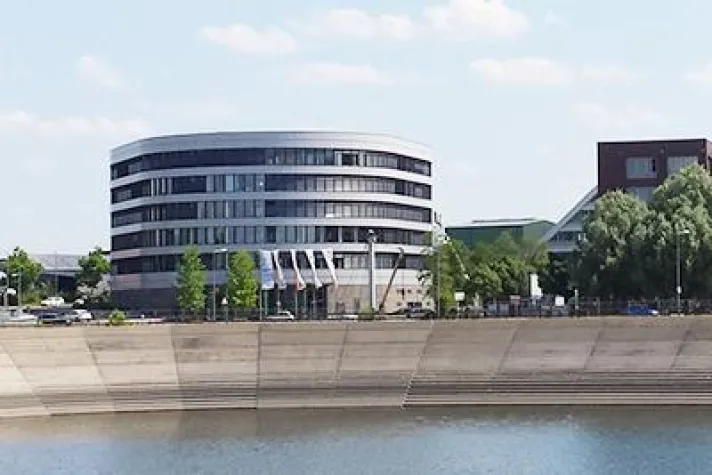 Bild: RUHRWERT vermietet 440 qm Bürofläche im Duisburger Looper
