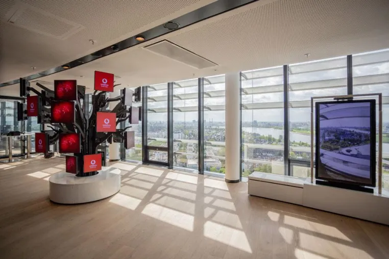 SIGMA entwickelt Shift-Screen für Vodafone Campus in Düsseldorf Bild: SIGMA entwickelt Shift-Screen für Vodafone Campus in Düsseldorf