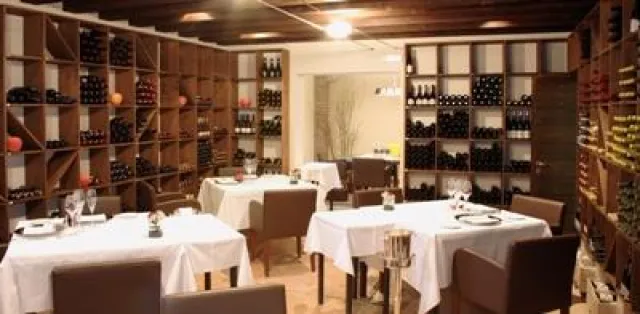 Bild: Neue Saison im Gourmetrestaurant Vecchia Lugana am Gardasee - ein eigener Wein und winterliche Genüsse