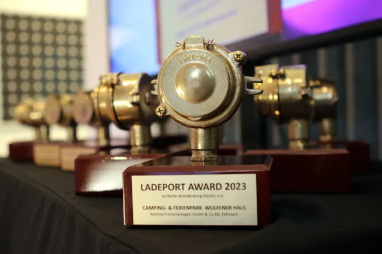 Bild: Vierter Ladeport-Award ehrt Engagements zum Aufbau von Ladeinfrastruktur im Tourismus 