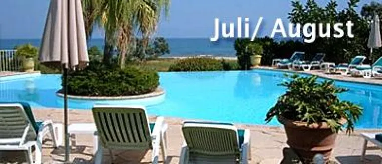 Große Korsika-Nachfrage - Wer im Juli und August 2009 auf die Urlaubsinsel will, sollte jetzt schon buchen Bild: Große Korsika-Nachfrage - Wer im Juli und August 2009 auf die Urlaubsinsel will, sollte jetzt schon buchen