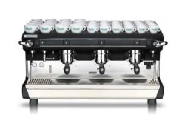 Bild: Die neue Classe 9 von Rancilio revolutioniert die Barista-Technik