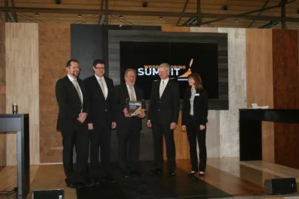 Bild: Ausgezeichnete Produkte auf der Domotex 2012