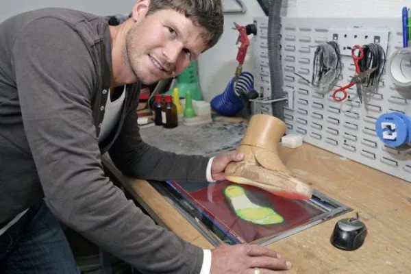 Bild: Schluss mit Schmerzen im Skischuh - 3 D-Scantechnologie ermöglicht maßgefertigte Skischuhe