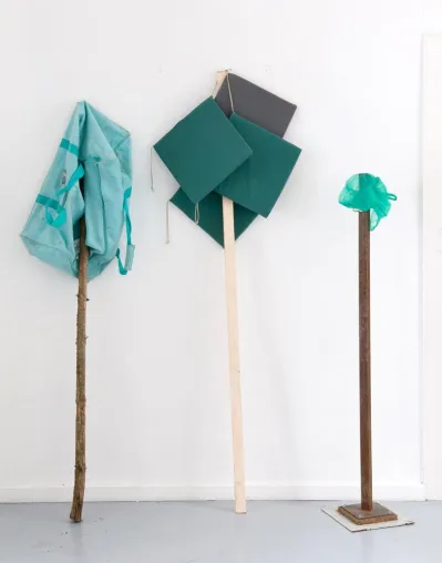 VERENA ISSEL - WEGE, ACKER, GARTEN, SCHUTT Bild: VERENA ISSEL - WEGE, ACKER, GARTEN, SCHUTT