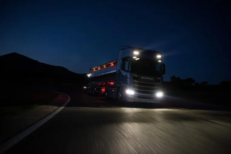 Bild: Scania erweitert Telematik-Angebot mit Alarmsystem bei Treibstoffdiebstahl