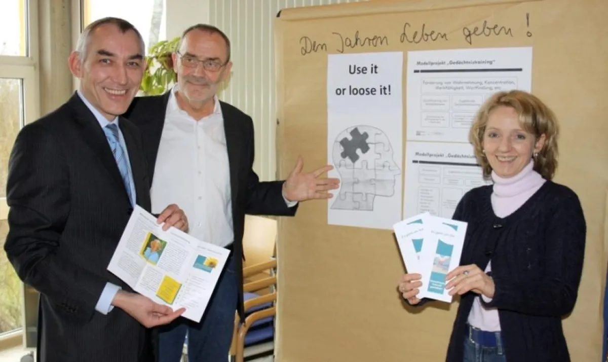 Bürgermeister Heinrich Böckelühr, Arno Weißgerber, Andrea Schmeißer (v.l)