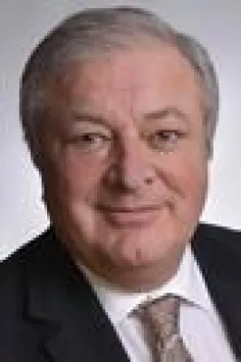 Bild: FCR Immobilien erwirbt über AENGEVELT Einkaufszentrum in Altena, NRW