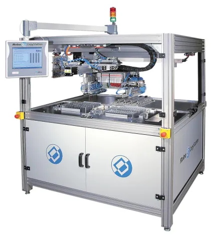 Bild: Qualitätssicherung mit altec Robo CopyStation M2 bei Hynix