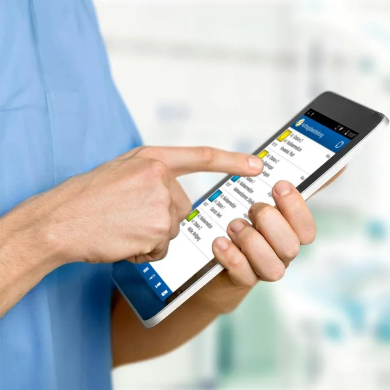 Die Krankenhauslogistik-Software Logbuch im Einsatz (Beispielfoto)
Quelle: Billion Photos/Shutterstock.com