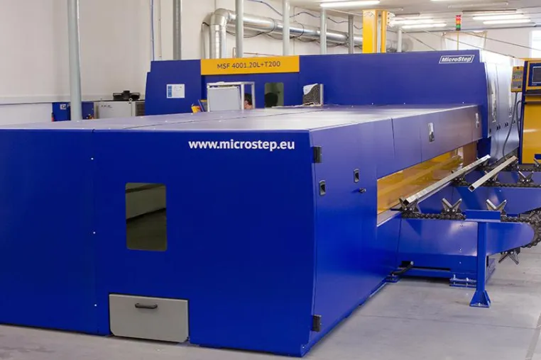 Bild: Höchste Präzision mit neuer Laserschneidanlage von MicroStep zum Rohrschneiden und Profilschneiden