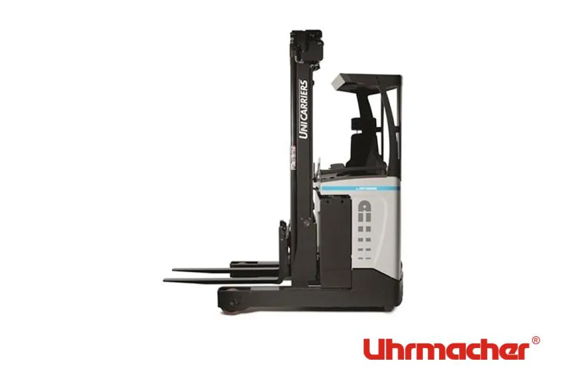 Rangierwunder Schubmaststapler ©UniCarriers