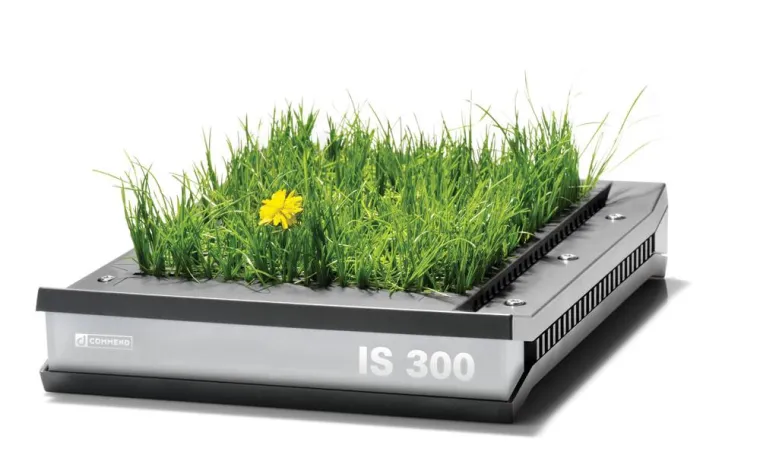 IP-Intercom-Server IS 300: Grüner Kraftprotz Bild: IP-Intercom-Server IS 300: Grüner Kraftprotz