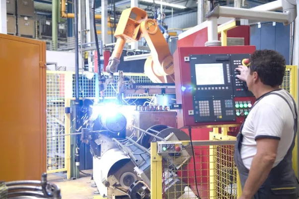 Bild: Cloos Schweißtechnik produziert mit SAP-Software - SALT Solutions führt Manufacturing Execution System ein