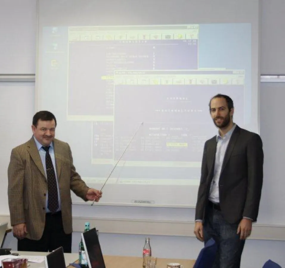 Werner Gielen (links im Bild) bei dem letzen Seminar in 2009