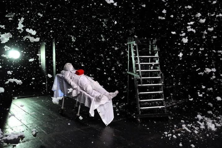 Bild: Der Kuss des Airbags