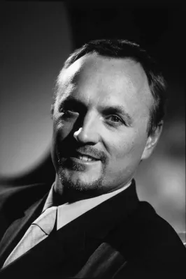 Fridolin Dietrich als Dozent an die Fachhochschule der Medien, Macromedia Bild: Fridolin Dietrich als Dozent an die Fachhochschule der Medien, Macromedia