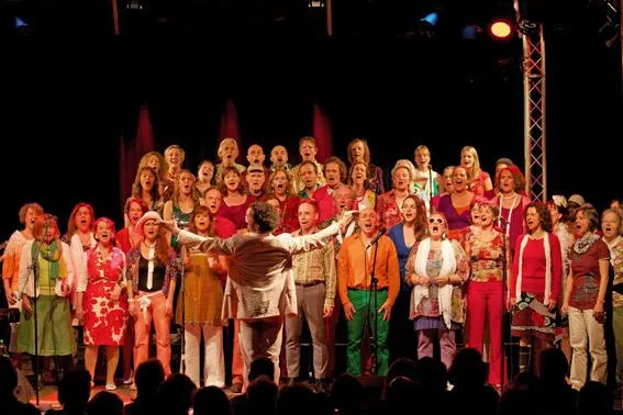 Bild: Weihnachtskonzert und X-MAS-Party mit Berliner Soulchor und Kinderchor Die Friedrichshainer Spatzen in Berlin
