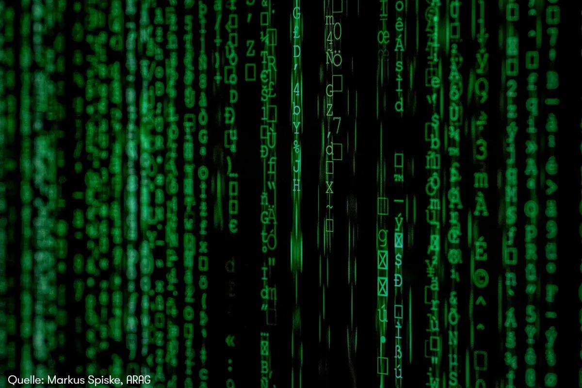 ARAG IT-Experten klären über dunkle Muster auf