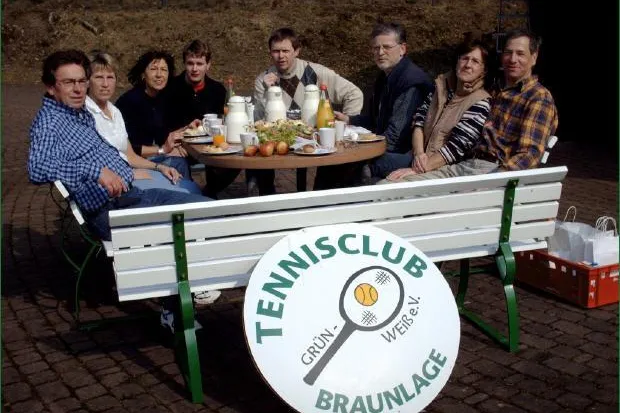 Tennisclub "Grün-Weiß" Braunlage startet in der Sommersaison Bild: Tennisclub "Grün-Weiß" Braunlage startet in der Sommersaison